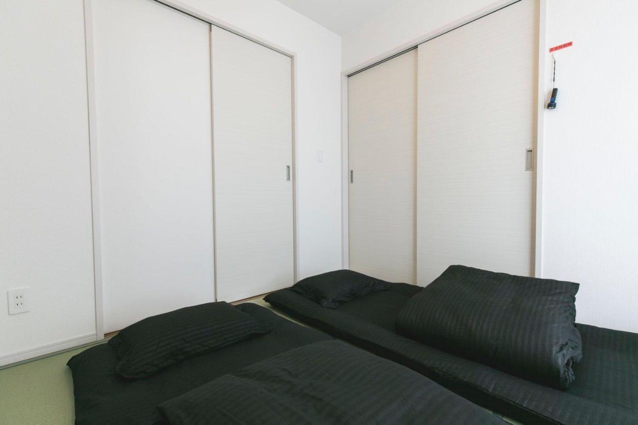 Villa 那覇空港まで10分#新築戸建#国際通りdfs近く#駐車場2台無料#Free Wifi#最大12名 Naha Esterno foto